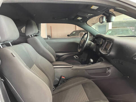 2019 Dodge Challenger SXT