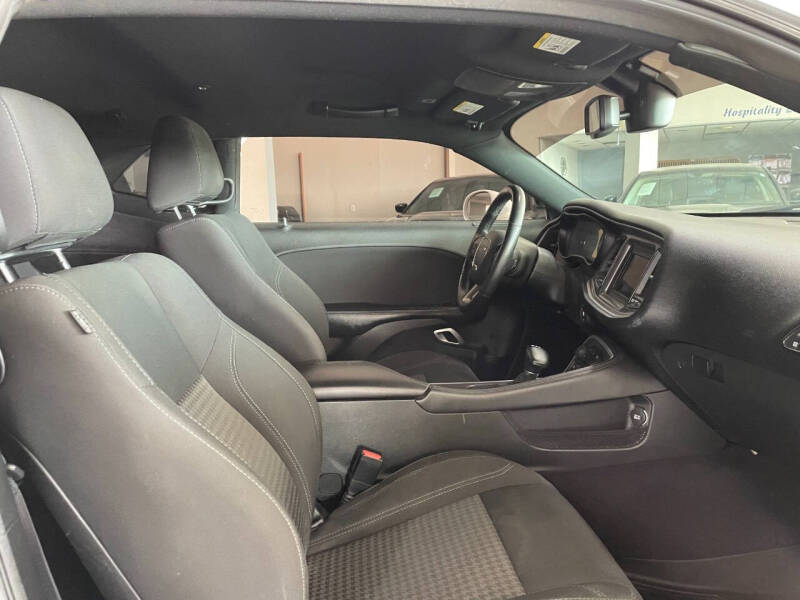 2019 Dodge Challenger SXT