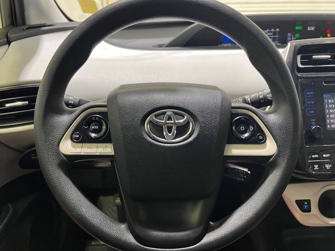 2016 Toyota Prius Two photo 35