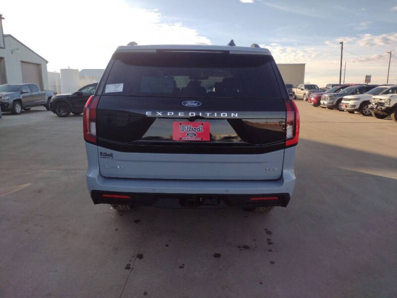 2026 Ford Expedition MAX Active