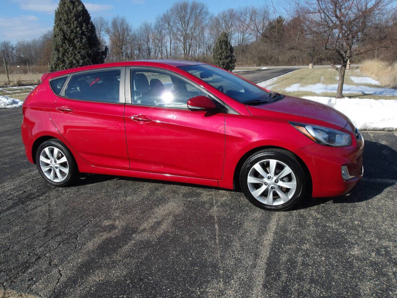 2013 Hyundai Accent for sale at Crossroads Used Cars Inc. in Tremont IL