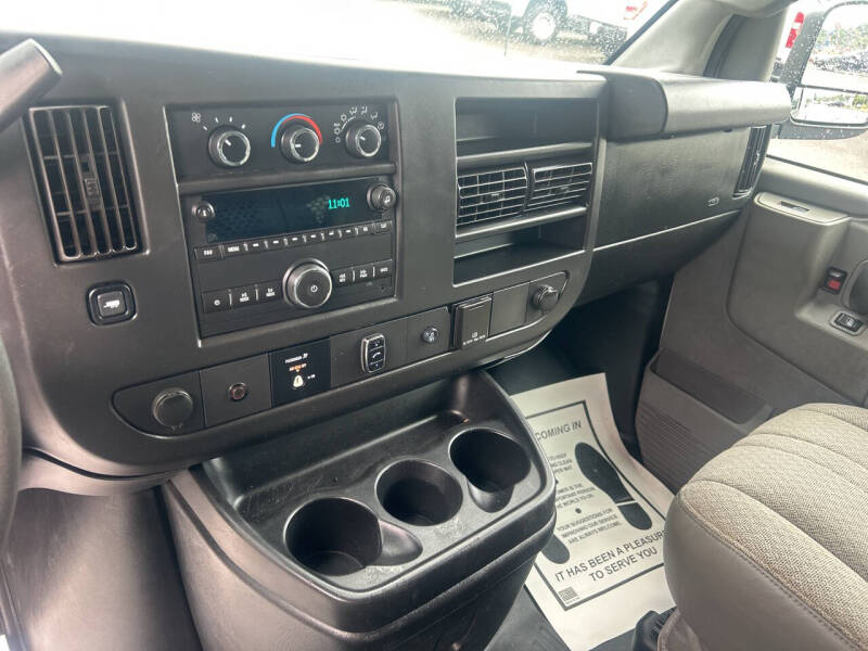 2017 Chevrolet Express 2500