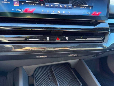 2025 BMW 5 Series 530i xDrive