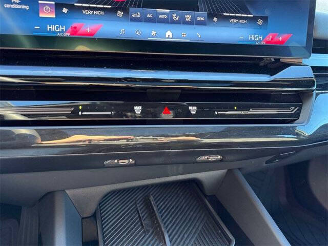 2025 BMW 5 Series 530i xDrive