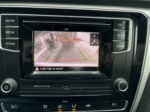 2016 Volkswagen Passat 1.8T S