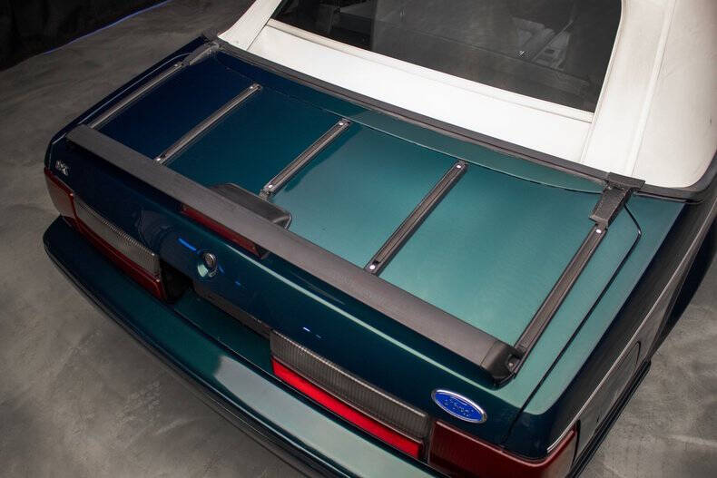 1990 Ford Mustang