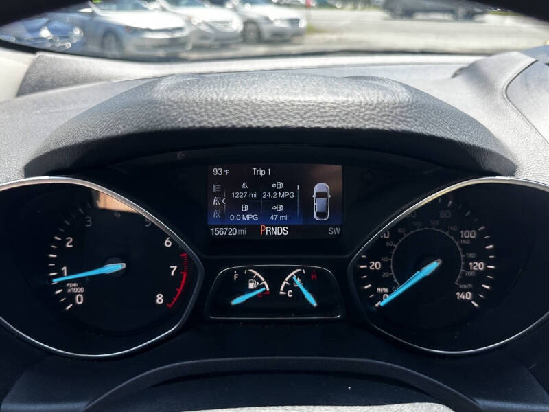 2017 Ford Escape SE