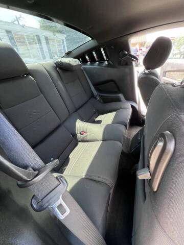 2013 Ford Mustang V6