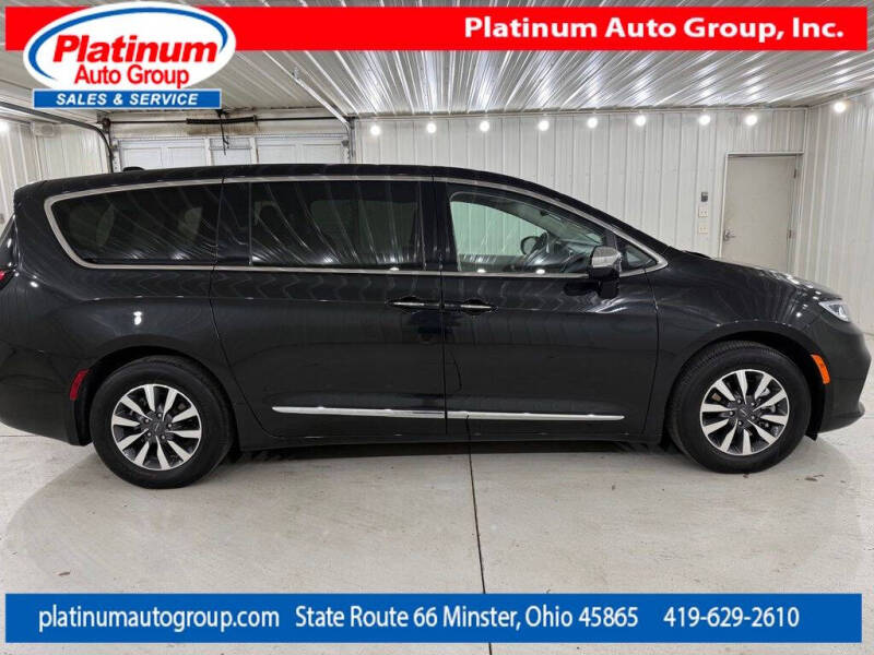 2023 Chrysler Pacifica Plug-In Hybrid Limited
