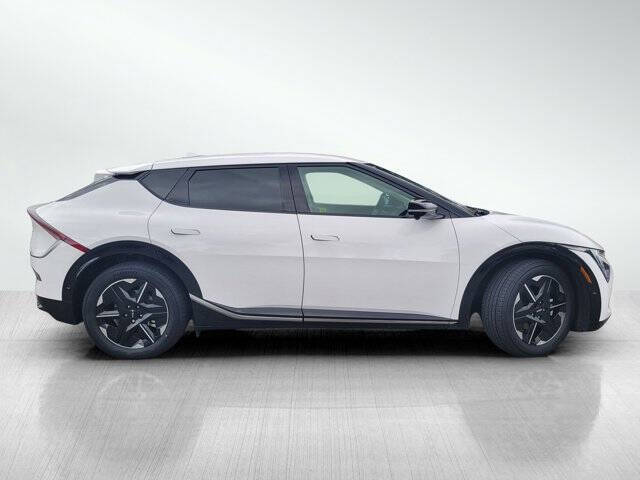 2025 Kia EV6 Wind