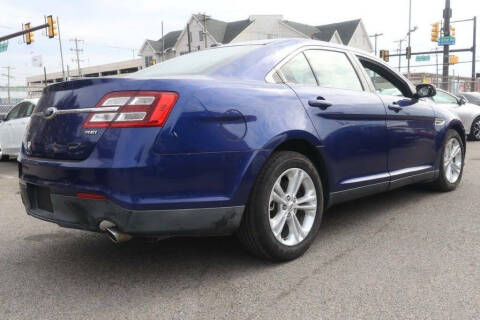 2013 Ford Taurus SEL