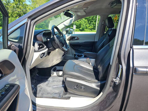 2018 Chrysler Pacifica Touring L