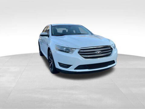 2016 Ford Taurus SEL