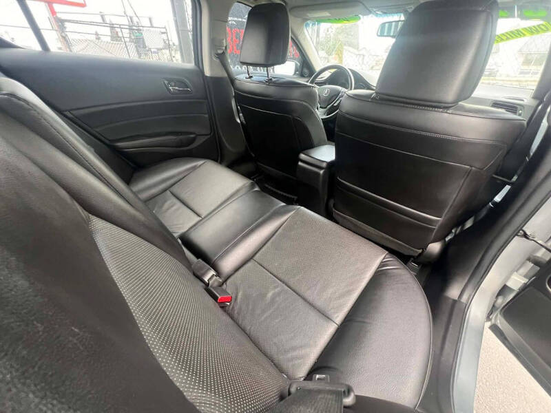 2015 Acura ILX 2.0L w/Premium