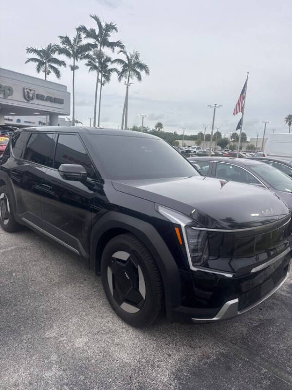 2026 Kia EV9 Light Long Range