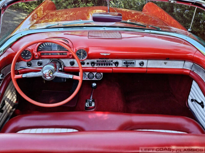 1955 Ford Thunderbird