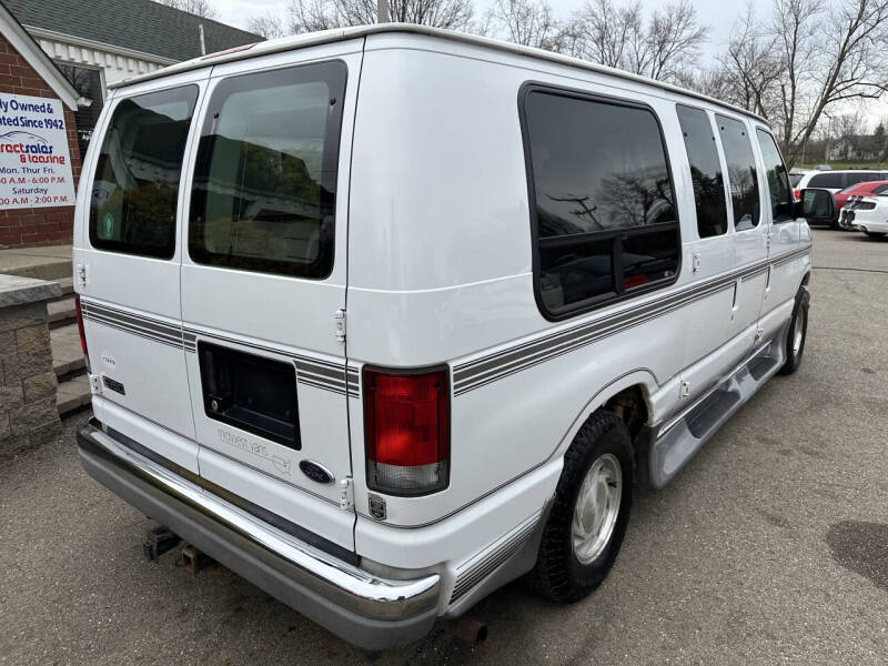 2000 Ford E-Series E-150