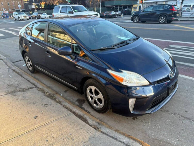 2012 Toyota Prius Two