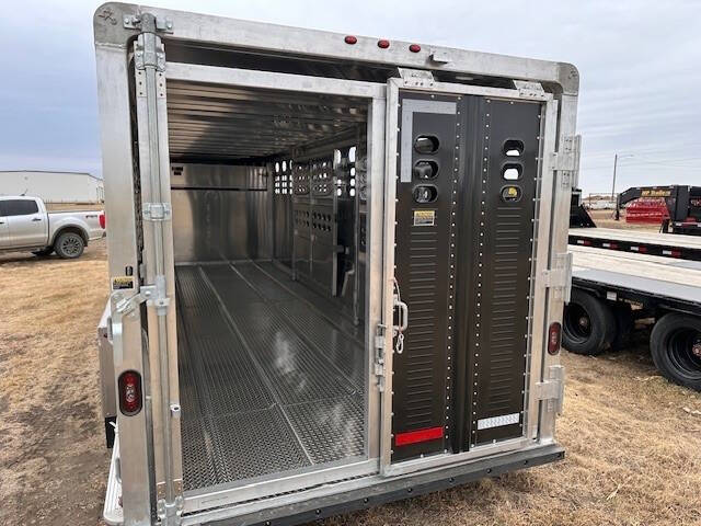 2027 WILSON 24 FOOT RA