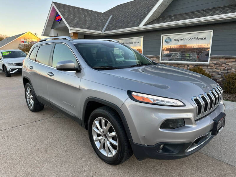 2018 Jeep Cherokee for sale at Tim's Auto in Kearney NE