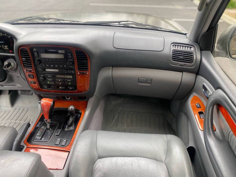 2000 Lexus LX 470