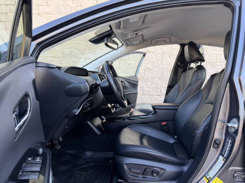 2021 Toyota Prius XLE