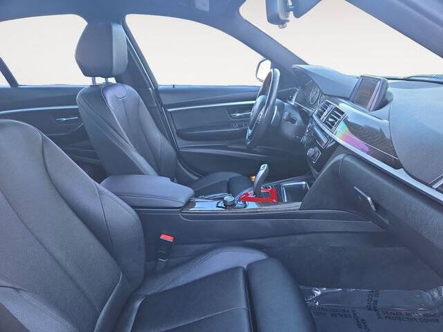 2017 BMW 3 Series 330e iPerformance