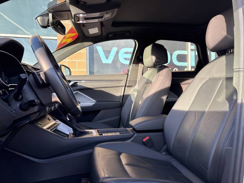 2024 Audi Q3 quattro S line Premium 45 TFSI