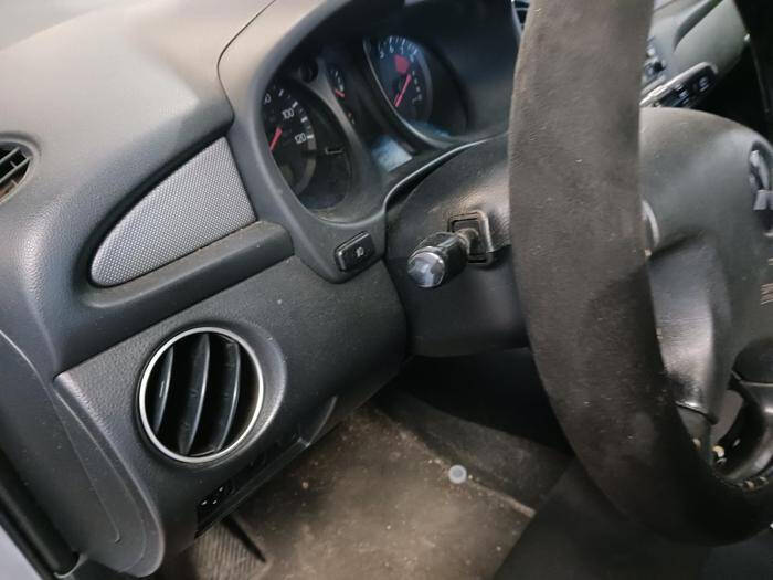 2003 Mitsubishi Outlander LS
