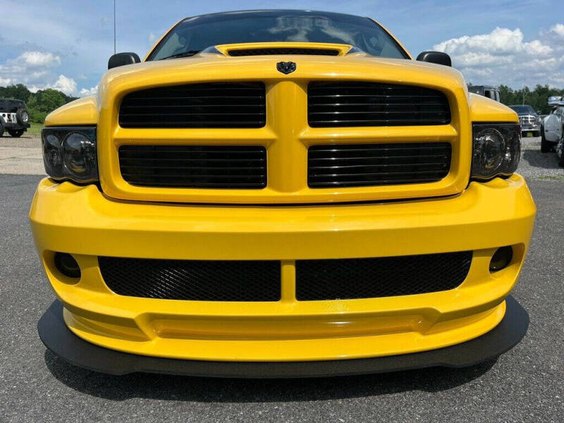 2005 Dodge Ram 1500 SRT-10