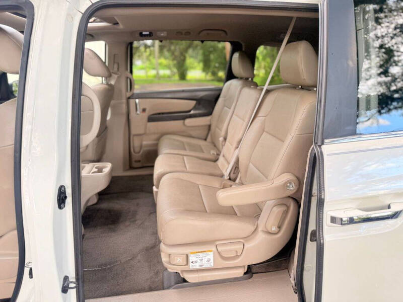 2014 Honda Odyssey EX-L w/DVD