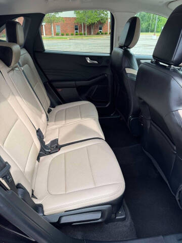 2021 Ford Escape SEL