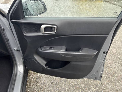 2022 Hyundai Venue SE