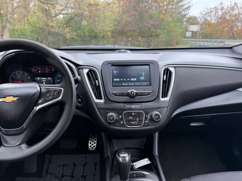 2017 Chevrolet Malibu LS