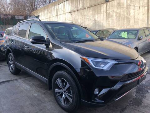 2018 Toyota RAV4 for sale at Deleon Mich Auto Sales in Yonkers NY