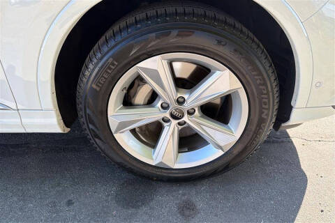 2024 Audi Q7 quattro Premium Plus 45 TFSI