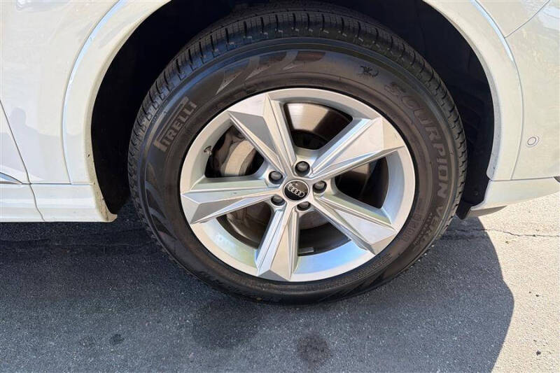 2024 Audi Q7 quattro Premium Plus 45 TFSI