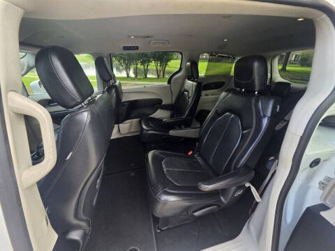 2019 Chrysler Pacifica Touring L