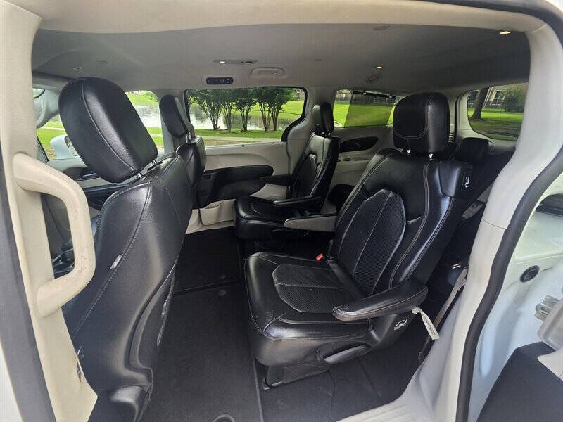 2019 Chrysler Pacifica Touring L