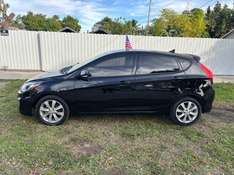 2013 Hyundai Accent SE