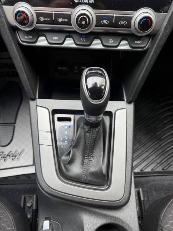 2020 Hyundai Elantra