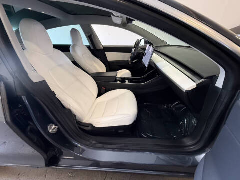 2018 Tesla Model 3 Performance