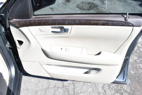 2010 Cadillac DTS Luxury Collection