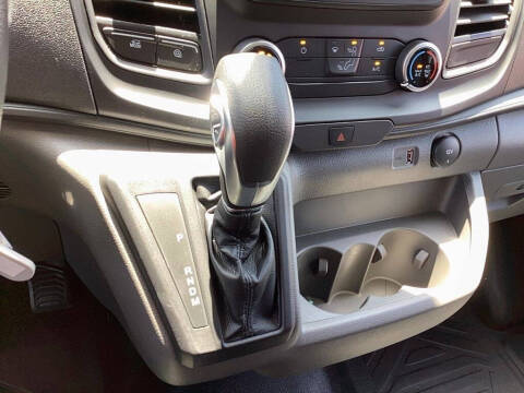 2025 Ford Transit 250