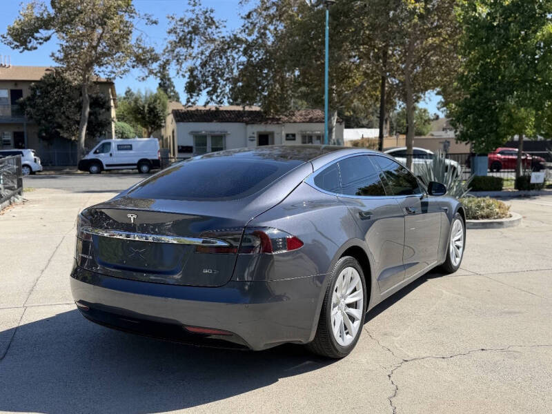 2017 Tesla Model S 90D