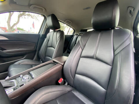 2018 Mazda MAZDA3 Touring