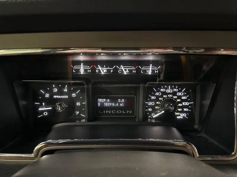 2011 Lincoln Navigator L