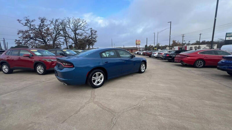 2022 Dodge Charger SXT photo 6