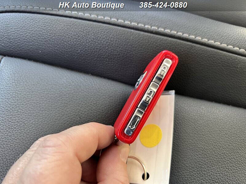 2019 Volvo XC40 T5 Momentum