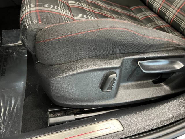 2017 Volkswagen Golf GTI S